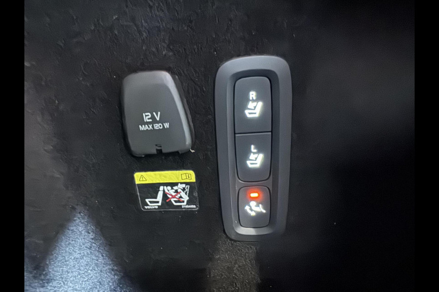 Volvo V60 2.0 T8 Recharge AWD R-Design Pano H/K Trekh. CarPlay