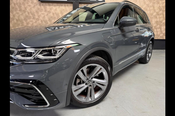 Volkswagen Tiguan 1.4 TSI eHybrid R-Line Business | Pano | Camera | Sfeerverlichting | ACC | CarPlay