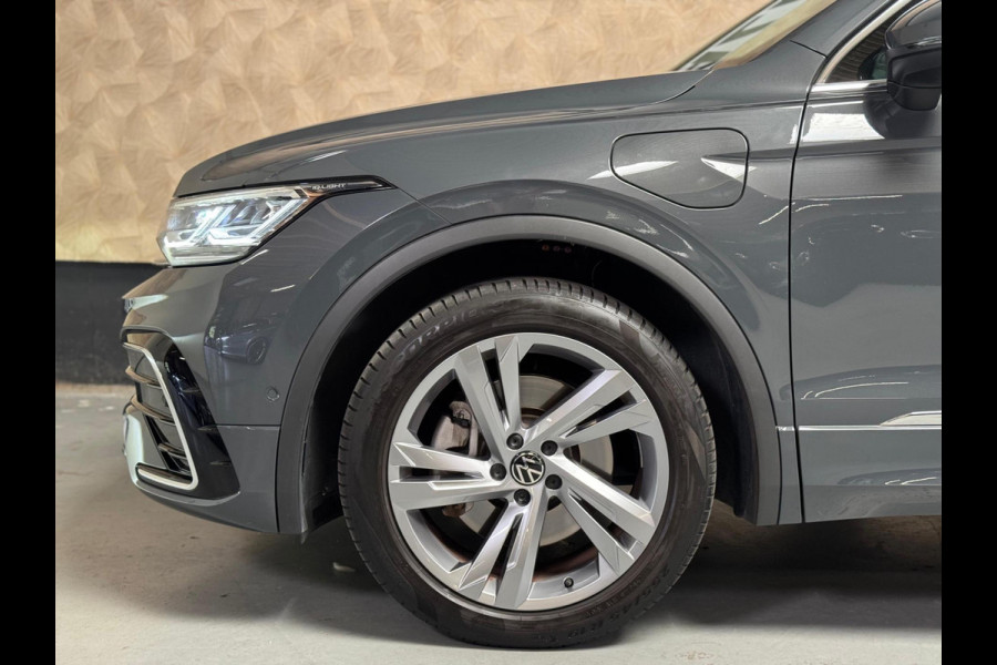 Volkswagen Tiguan 1.4 TSI eHybrid R-Line Business | Pano | Camera | Sfeerverlichting | ACC | CarPlay