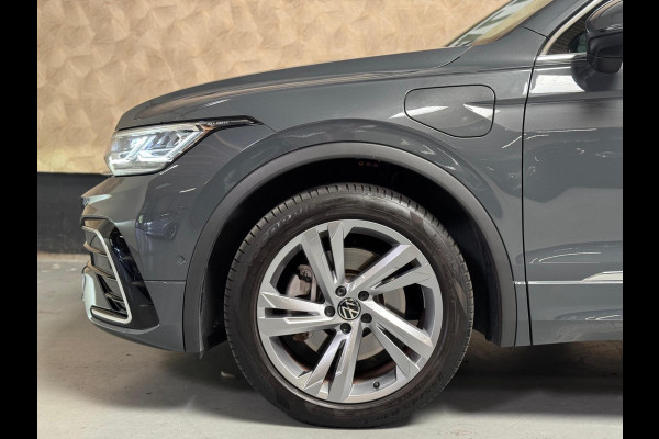 Volkswagen Tiguan 1.4 TSI eHybrid R-Line Business | Pano | Camera | Sfeerverlichting | ACC | CarPlay
