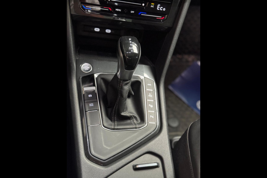 Volkswagen Tiguan 1.4 TSI eHybrid R-Line Business | Pano | Camera | Sfeerverlichting | ACC | CarPlay