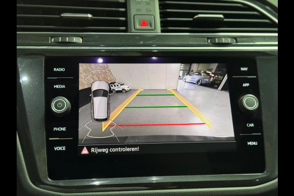 Volkswagen Tiguan 1.4 TSI eHybrid R-Line Business | Pano | Camera | Sfeerverlichting | ACC | CarPlay