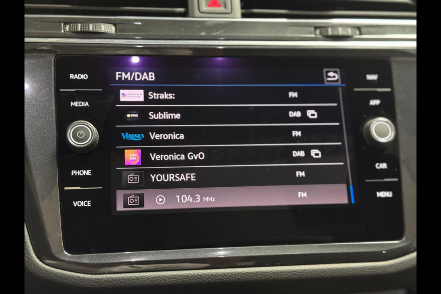 Volkswagen Tiguan 1.4 TSI eHybrid R-Line Business | Pano | Camera | Sfeerverlichting | ACC | CarPlay
