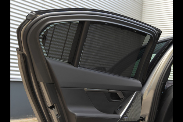 BMW i5 xDrive40 - M-Sport Pro - Pano - Trekhaak - ACC - Stoelventilatie