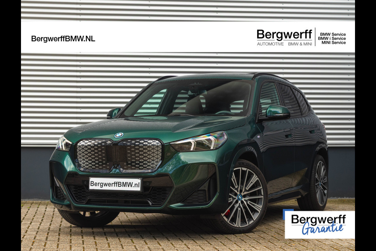 BMW iX1 eDrive20 M-Sport Pro - Individual ''Peridot Green'' - Pano - ACC - Harman Kardon