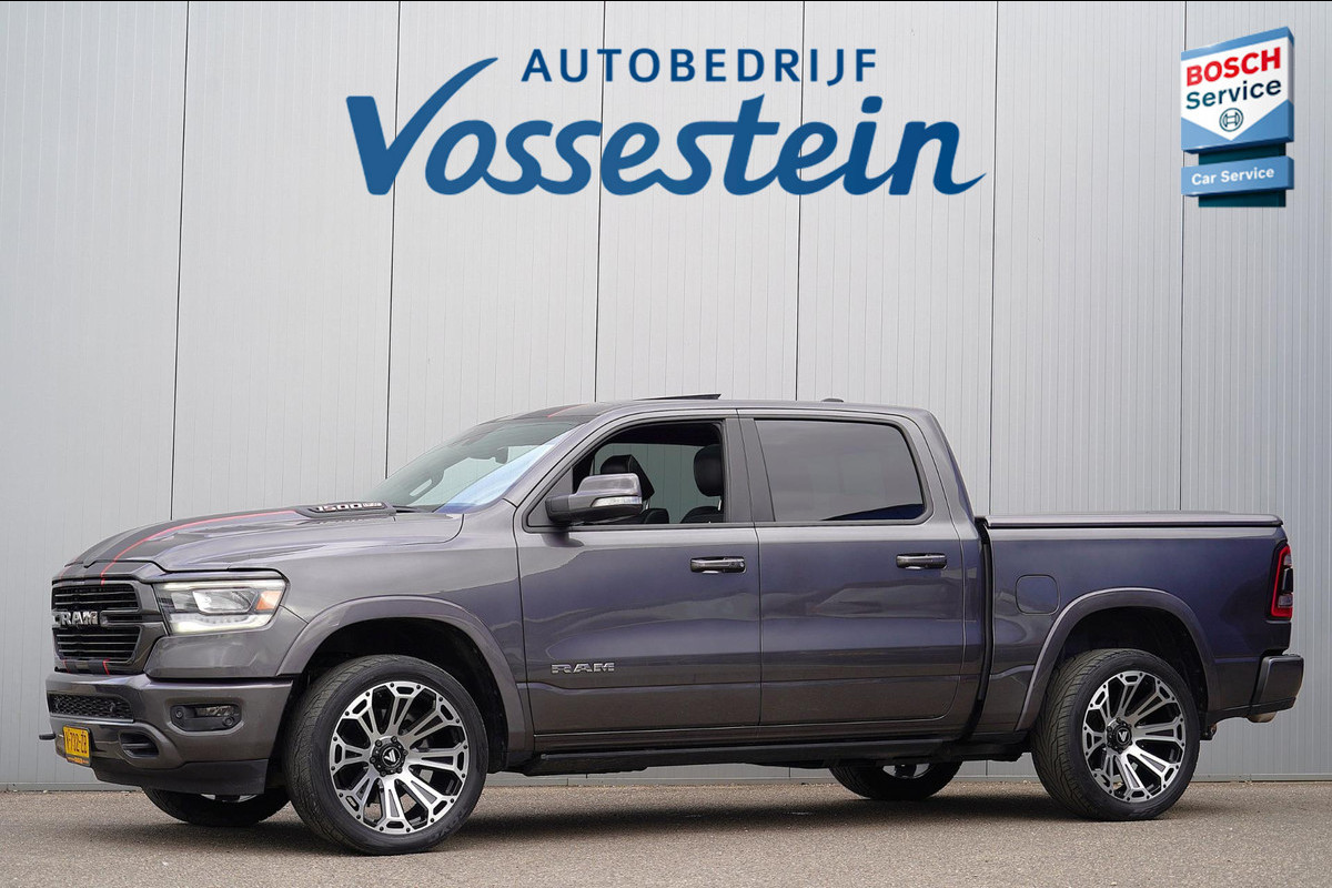 Dodge Ram 1500 5.7 V8 4x4 Crew Cab Limited Laramie / Pano / Harman Kardon / Elek. Treeplanken / EX. BTW / 2e Eigenaar Dodge Ram 1500 5.7 V8 4x4 Crew Cab Limited Laramie / Pano / Harman Kardon / Elek. Treeplanken / EX. BTW / 2e Eigenaar