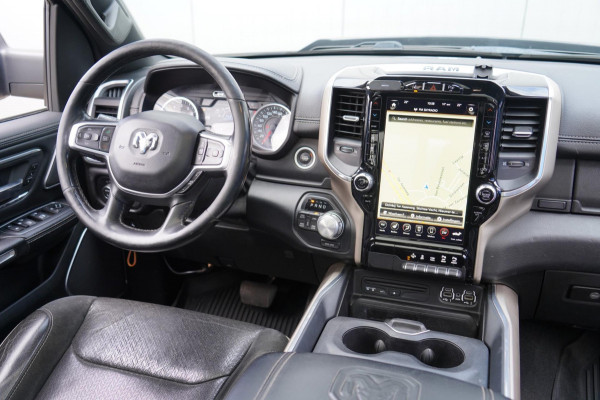 Dodge Ram 1500 5.7 V8 4x4 Crew Cab Limited Laramie / Pano / Harman Kardon / Elek. Treeplanken / EX. BTW / 2e Eigenaar