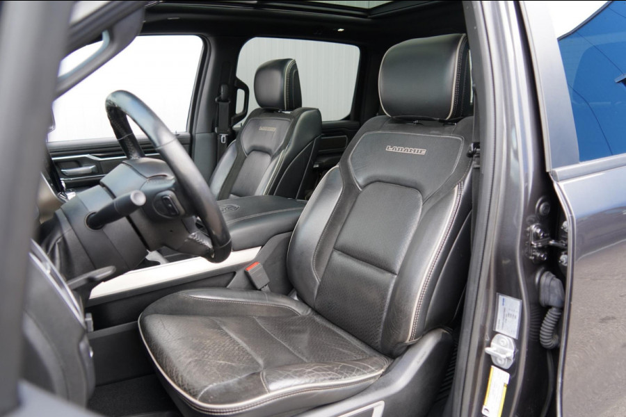 Dodge Ram 1500 5.7 V8 4x4 Crew Cab Limited Laramie / Pano / Harman Kardon / Elek. Treeplanken / EX. BTW / 2e Eigenaar