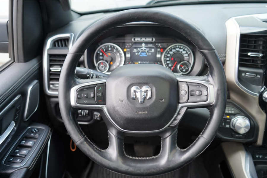 Dodge Ram 1500 5.7 V8 4x4 Crew Cab Limited Laramie / Pano / Harman Kardon / Elek. Treeplanken / EX. BTW / 2e Eigenaar