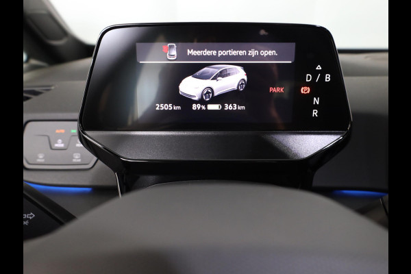 Volkswagen ID.3 Pure Business 52 kWh Steunhaak| Navi| 19'LM-velgen| Stuur- en voorstoelen verwarmd