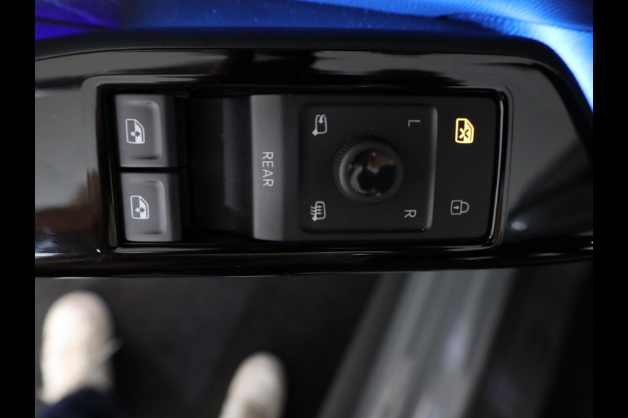 Volkswagen ID.3 Pure Business 52 kWh Steunhaak| Navi| 19'LM-velgen| Stuur- en voorstoelen verwarmd