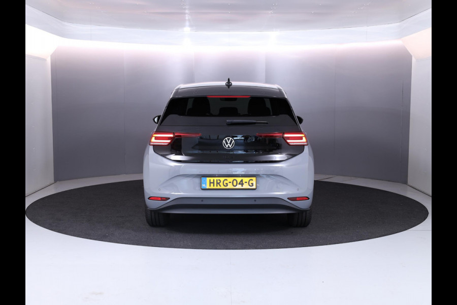 Volkswagen ID.3 Pure Business 52 kWh Steunhaak| Navi| 19'LM-velgen| Stuur- en voorstoelen verwarmd