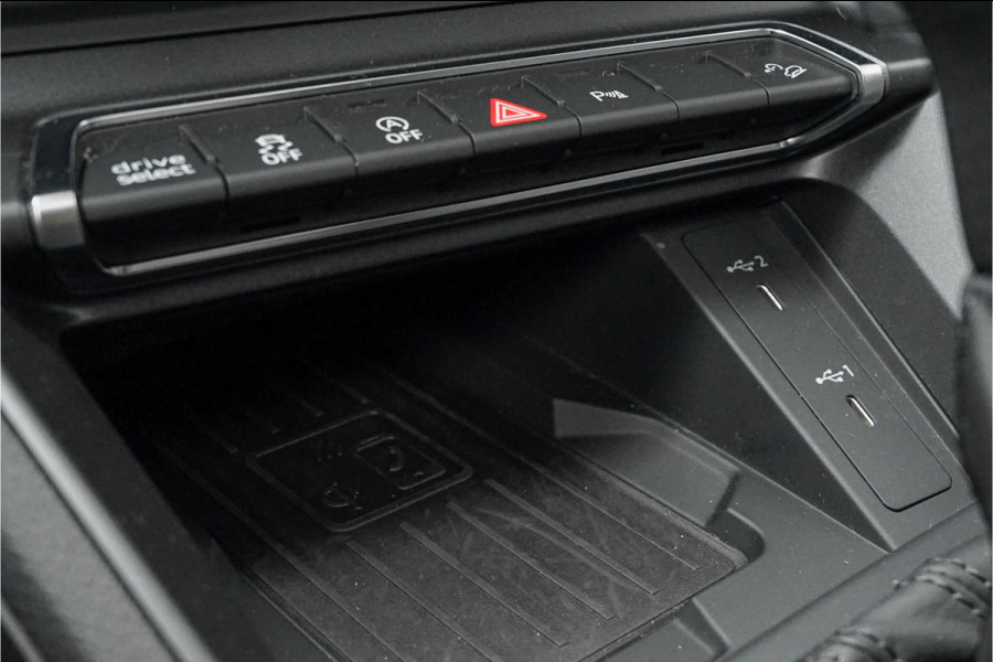 Audi Q3 Sportback TFSI RS Pano Sonos 360° Sportuitlaat 21"