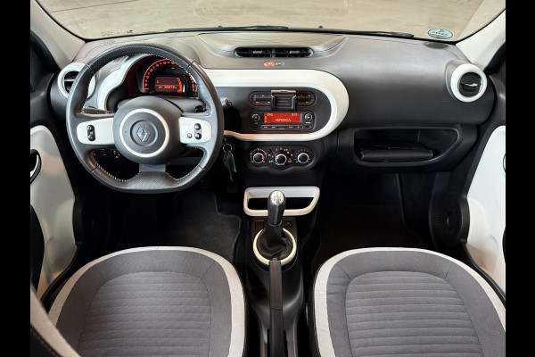 Renault Twingo 1.0 SCe 70pk | Limited | Verkocht! Airco | PDC | 15" | Bluetooth | Cruise | 100% Onderhouden!