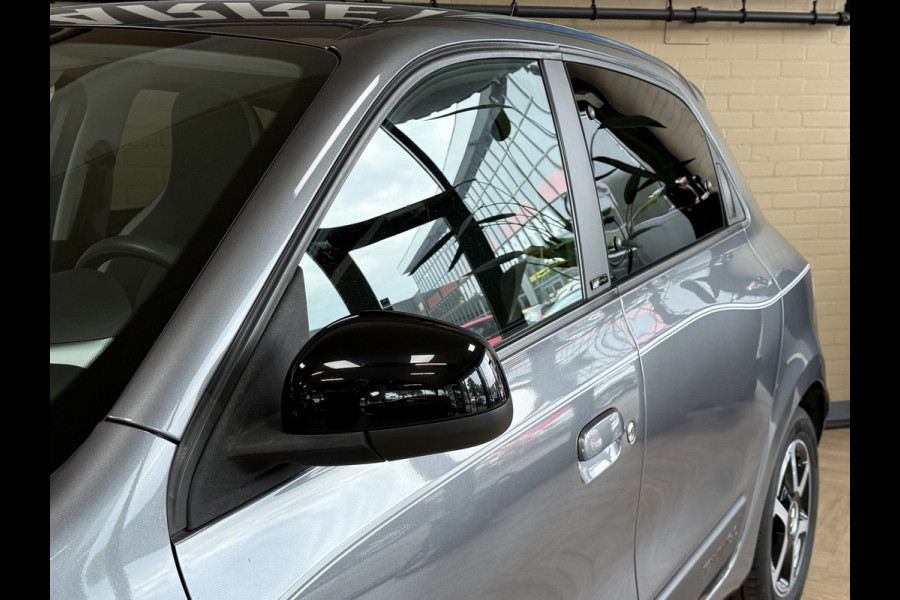 Renault Twingo 1.0 SCe 70pk | Limited | Verkocht! Airco | PDC | 15" | Bluetooth | Cruise | 100% Onderhouden!
