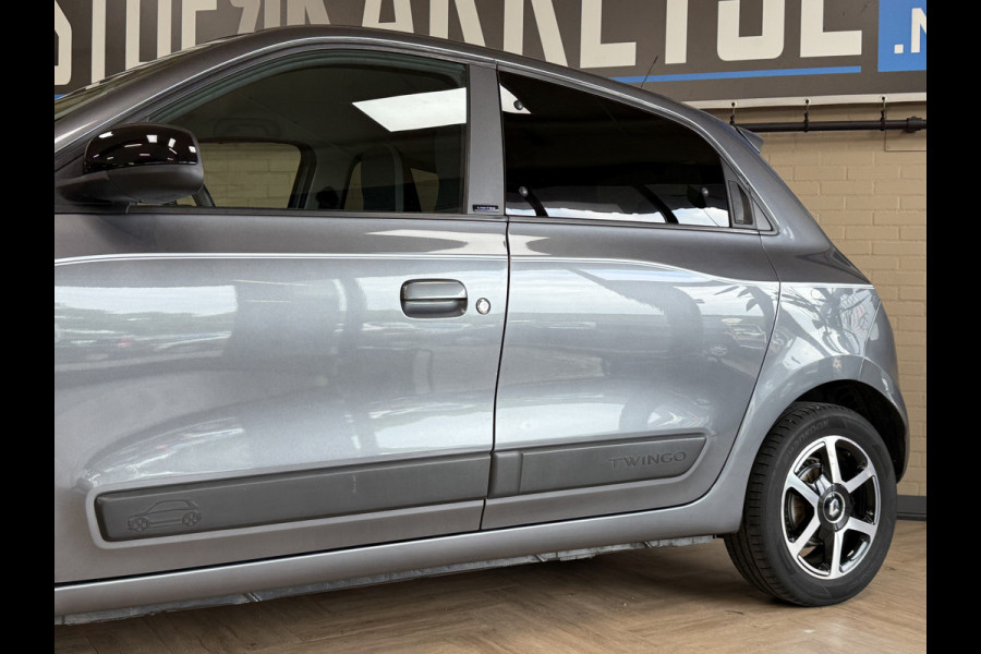 Renault Twingo 1.0 SCe 70pk | Limited | Verkocht! Airco | PDC | 15" | Bluetooth | Cruise | 100% Onderhouden!