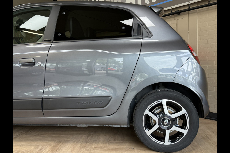 Renault Twingo 1.0 SCe 70pk | Limited | Verkocht! Airco | PDC | 15" | Bluetooth | Cruise | 100% Onderhouden!
