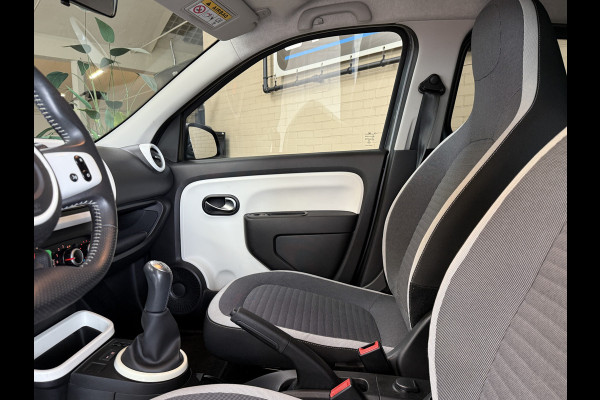 Renault Twingo 1.0 SCe 70pk | Limited | Verkocht! Airco | PDC | 15" | Bluetooth | Cruise | 100% Onderhouden!