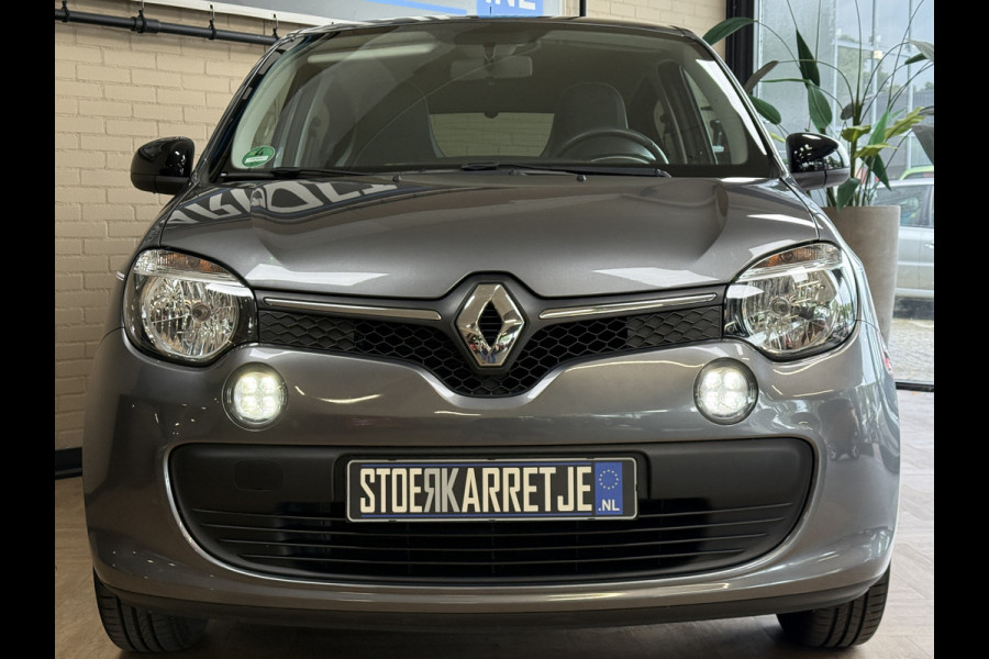 Renault Twingo 1.0 SCe 70pk | Limited | Verkocht! Airco | PDC | 15" | Bluetooth | Cruise | 100% Onderhouden!