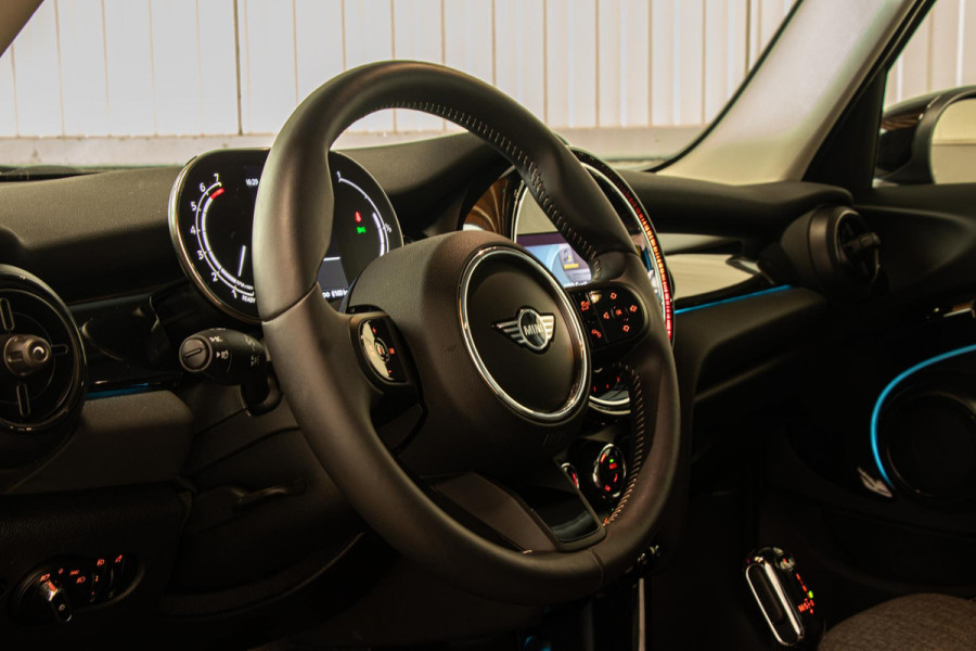 MINI 2.0 Cooper S|5-d|Cam|Dealer ond|Black-edition|Stoel ver