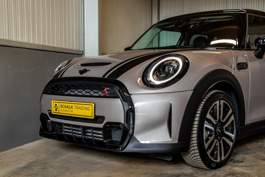 MINI 2.0 Cooper S|5-d|Cam|Dealer ond|Black-edition|Stoel ver