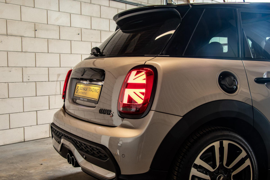 MINI 2.0 Cooper S|5-d|Cam|Dealer ond|Black-edition|Stoel ver