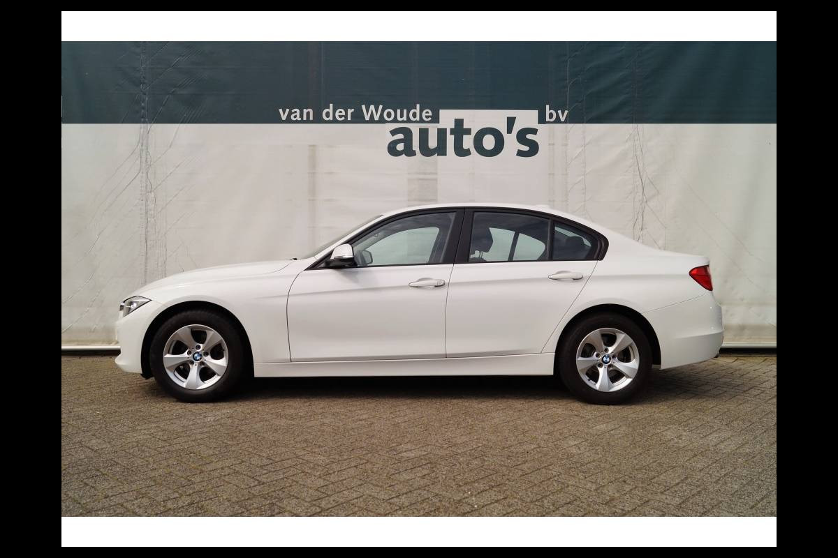 BMW 3 Serie 316d Edition -ECC-CRUISE-LMV-