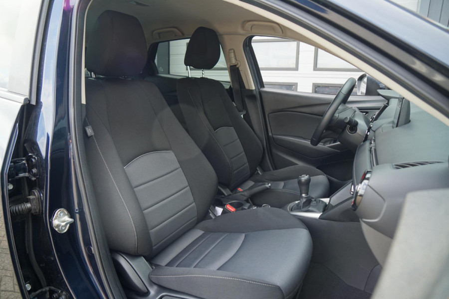 Mazda CX-3 2.0 SkyActiv-G 120 Dynamic + AFN. TREKHAAK / STOELVERWARMING / NAVIGATIE