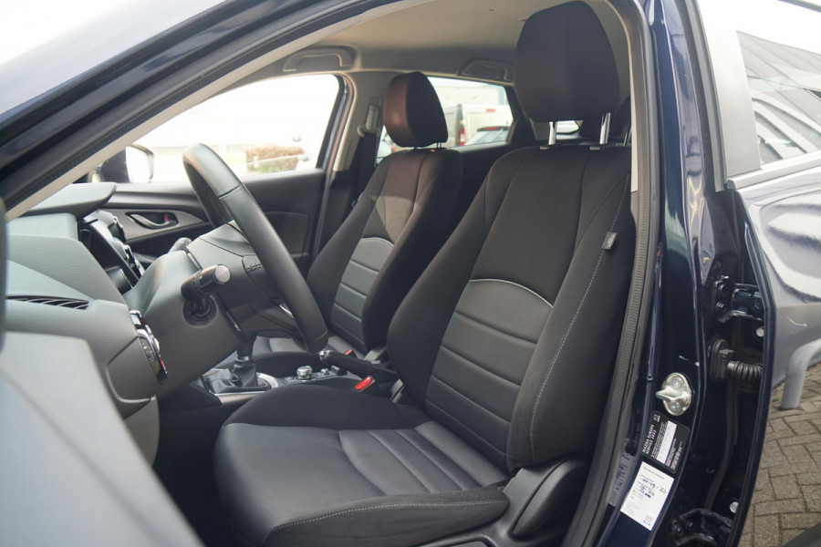 Mazda CX-3 2.0 SkyActiv-G 120 Dynamic + AFN. TREKHAAK / STOELVERWARMING / NAVIGATIE