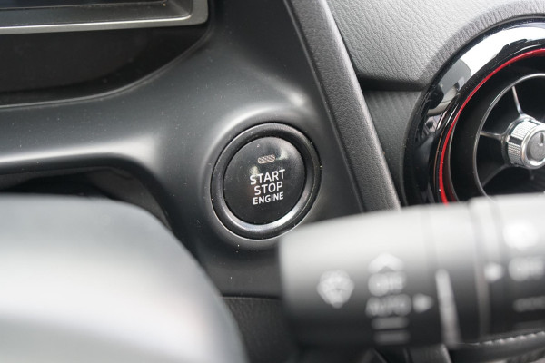 Mazda CX-3 2.0 SkyActiv-G 120 Dynamic + AFN. TREKHAAK / STOELVERWARMING / NAVIGATIE