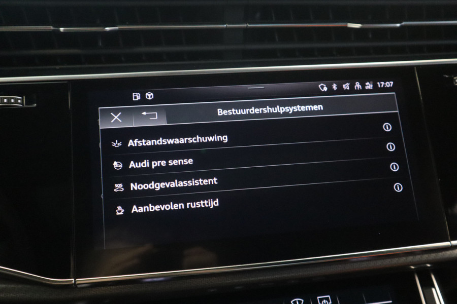 Audi Q8 4.0 TFSI RS Q8 quattro Panoramadak 23''Velgen Head-Up B&O Audio