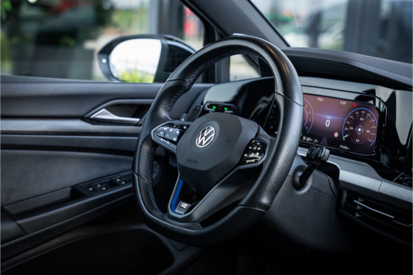 Volkswagen Golf 8 2.0 TSI R 4Motion -  R Performance Pack | Panorama | Akrapovic | ACC | H/K