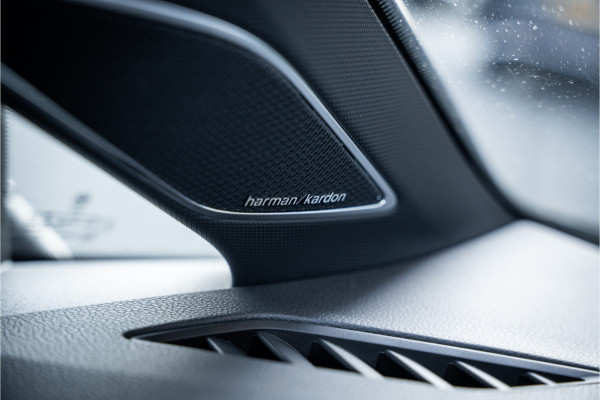 Volkswagen Golf 8 2.0 TSI R 4Motion -  R Performance Pack | Panorama | Akrapovic | ACC | H/K