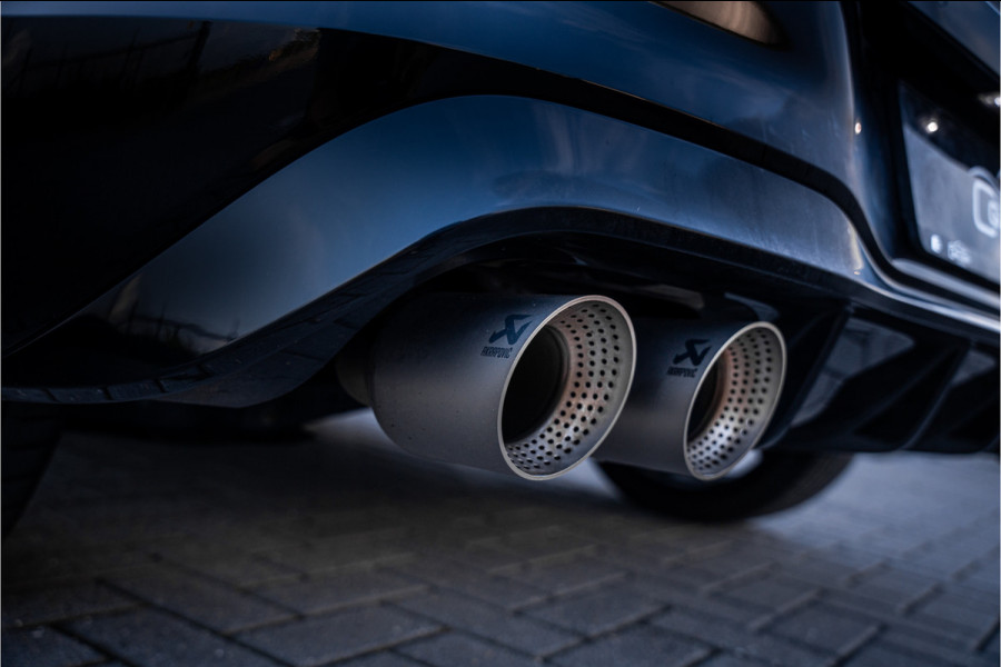 Volkswagen Golf 8 2.0 TSI R 4Motion -  R Performance Pack | Panorama | Akrapovic | ACC | H/K