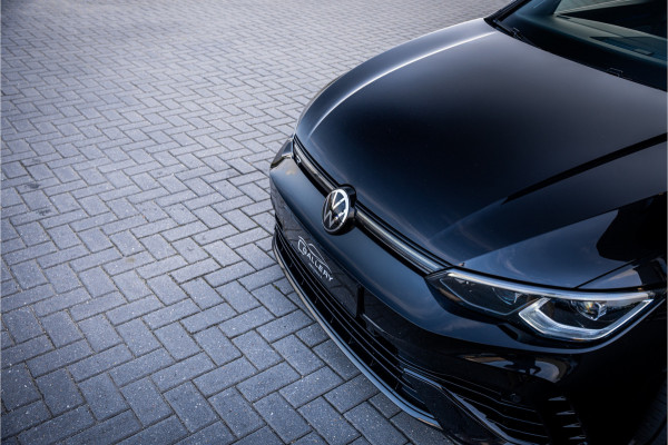 Volkswagen Golf 8 2.0 TSI R 4Motion -  R Performance Pack | Panorama | Akrapovic | ACC | H/K