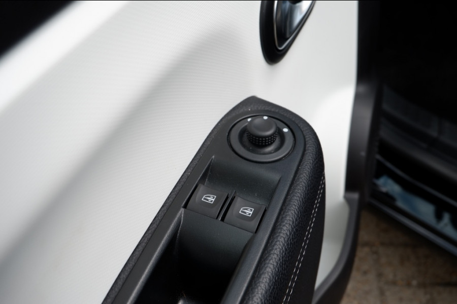 Renault Twingo Z.E. R80 Intens Schuifdak / Rijklaarprijs Incl 12 maanden Bovag