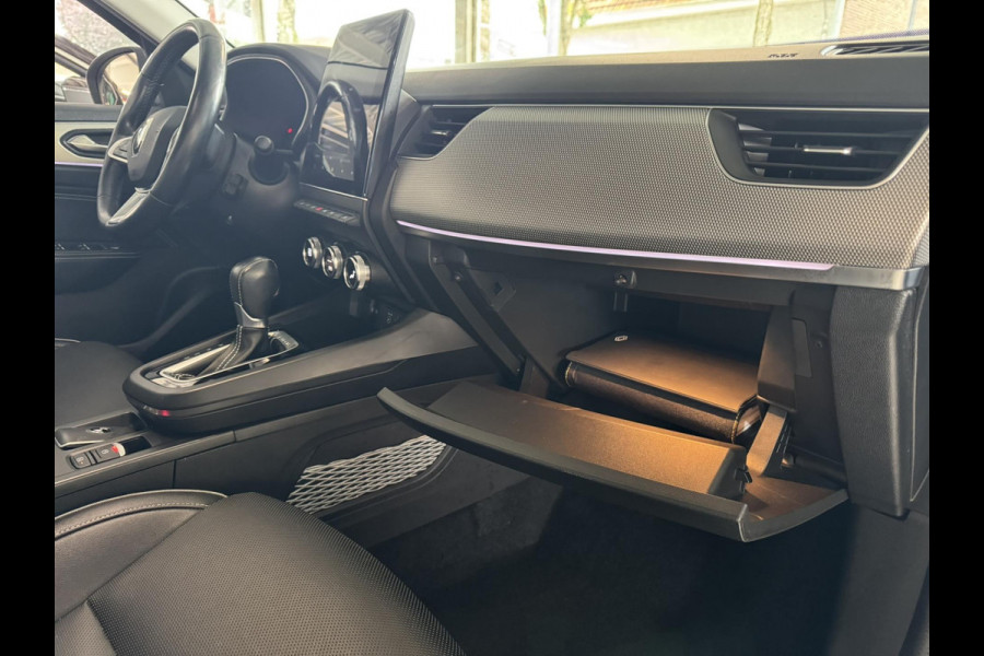 Renault Arkana 1.6 E-Tech hybrid 145 E-Tech Adaptive cruise Climate control Stoel- en stuurverwarming Apple / Android Keyless
