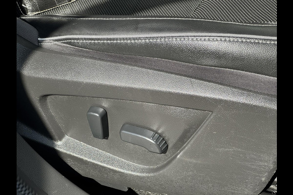 Renault Arkana 1.6 E-Tech hybrid 145 E-Tech Adaptive cruise Climate control Stoel- en stuurverwarming Apple / Android Keyless