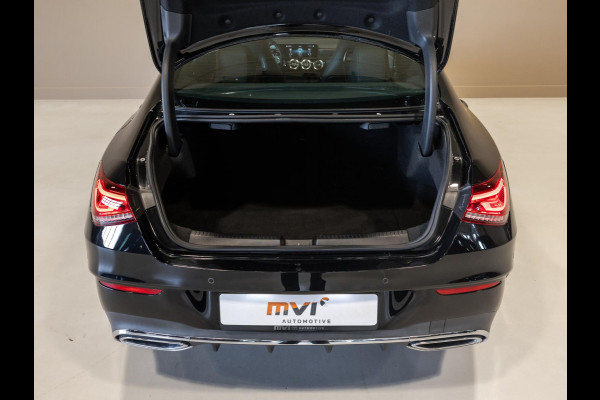 Mercedes-Benz CLA-Klasse 200 Business Solution AMG / 163pk / Sfeerverlichting / Dodehoek herkenning / Stoelverwarming /