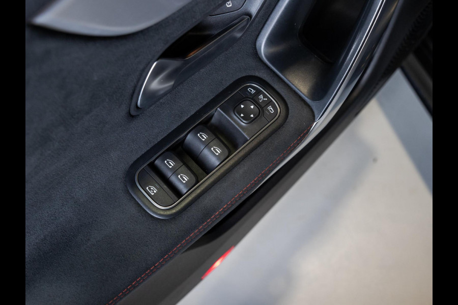 Mercedes-Benz CLA-Klasse 200 Business Solution AMG / 163pk / Sfeerverlichting / Dodehoek herkenning / Stoelverwarming /