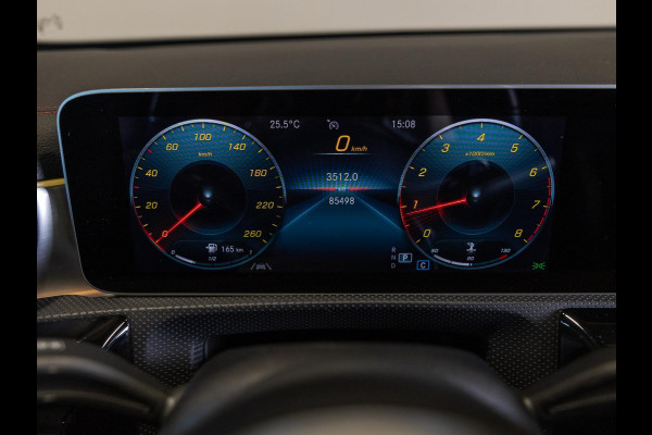 Mercedes-Benz CLA-Klasse 200 Business Solution AMG / 163pk / Sfeerverlichting / Dodehoek herkenning / Stoelverwarming /