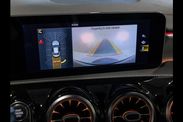 Mercedes-Benz CLA-Klasse 200 Business Solution AMG / 163pk / Sfeerverlichting / Dodehoek herkenning / Stoelverwarming /