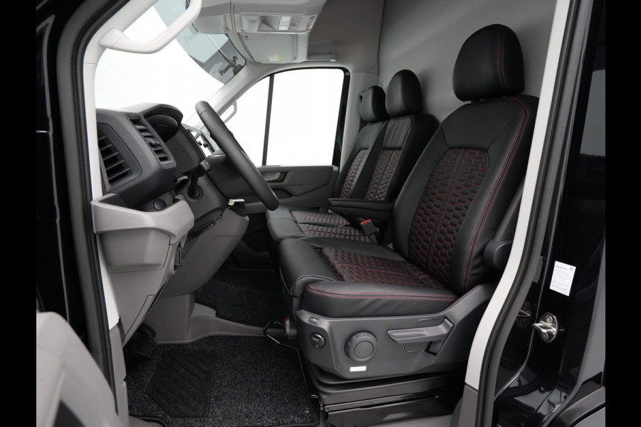 Volkswagen Crafter 2.0 TDI 130kW 177PK L3H3 Exclusive Hero Edition AUT rijdende demo, kilometerstand loopt op