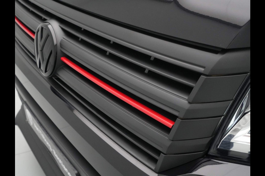 Volkswagen Crafter 2.0 TDI 130kW 177PK L3H3 Exclusive Hero Edition AUT rijdende demo, kilometerstand loopt op