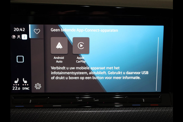 Volkswagen Golf 1.5 eTSI R-Line 150 pk Automaat (DSG) | Navigatie | Panoramadak | Parkeersensoren | Achteruitrijcamera | Matrix LED koplampen | Black Style pakket | R-Line |