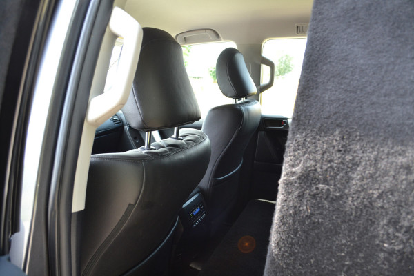 Toyota Land Cruiser 2.8 D-4D-F Challenger Window Van