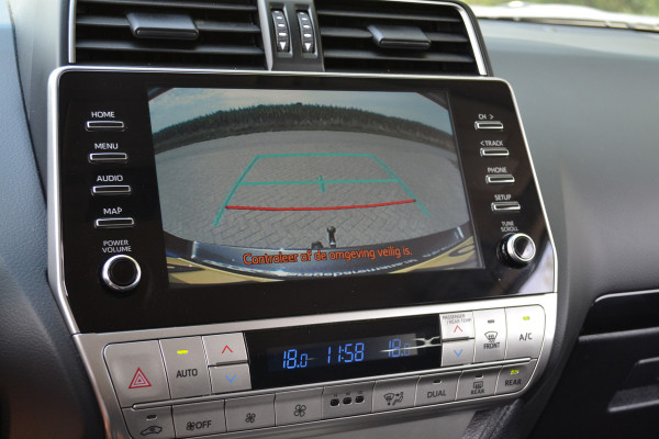 Toyota Land Cruiser 2.8 D-4D-F Challenger Window Van