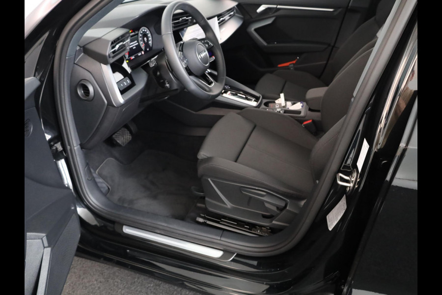 Audi A3 Limousine 35 TFSI Advanced edition 150 pk S-tronic | Verlengde garantie | Navigatie | Parkeersensoren (Park assist) | Achteruitrijcamera | Adaptieve cruise control | LED koplampen |