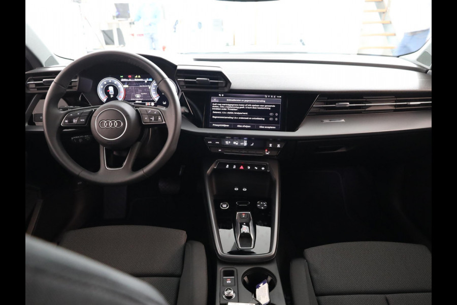 Audi A3 Limousine 35 TFSI Advanced edition 150 pk S-tronic | Verlengde garantie | Navigatie | Parkeersensoren (Park assist) | Achteruitrijcamera | Adaptieve cruise control | LED koplampen |
