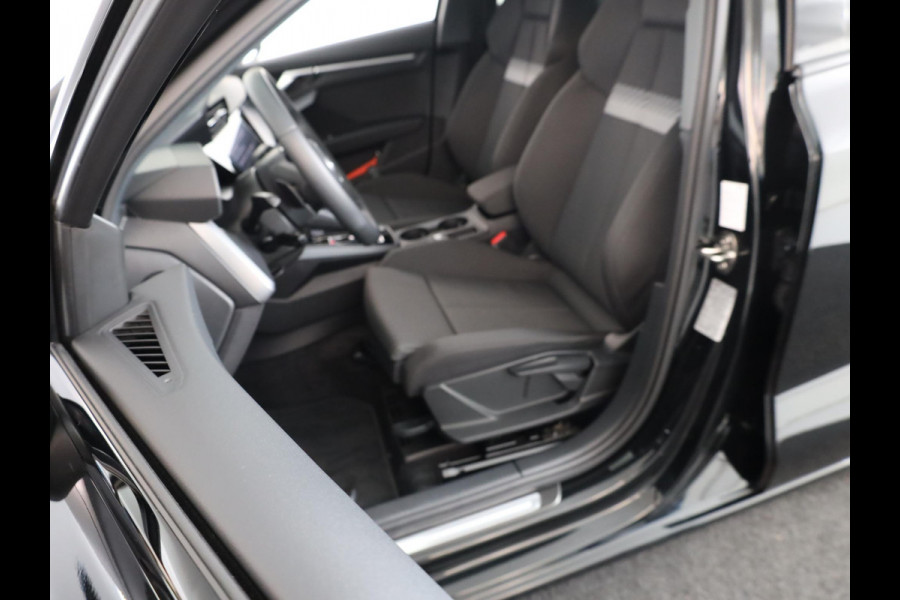 Audi A3 Limousine 35 TFSI Advanced edition 150 pk S-tronic | Verlengde garantie | Navigatie | Parkeersensoren (Park assist) | Achteruitrijcamera | Adaptieve cruise control | LED koplampen |